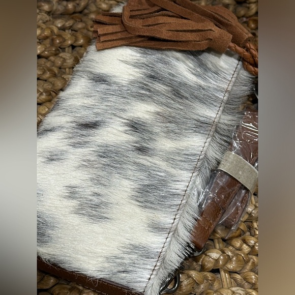 Carchfly Studio Cowhide Bag - Picture 6 of 6